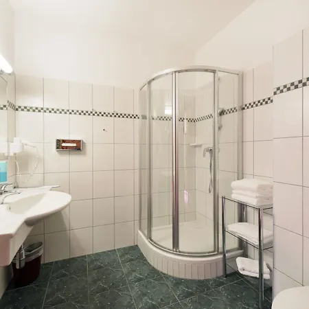 Cella * 滨湖采尔